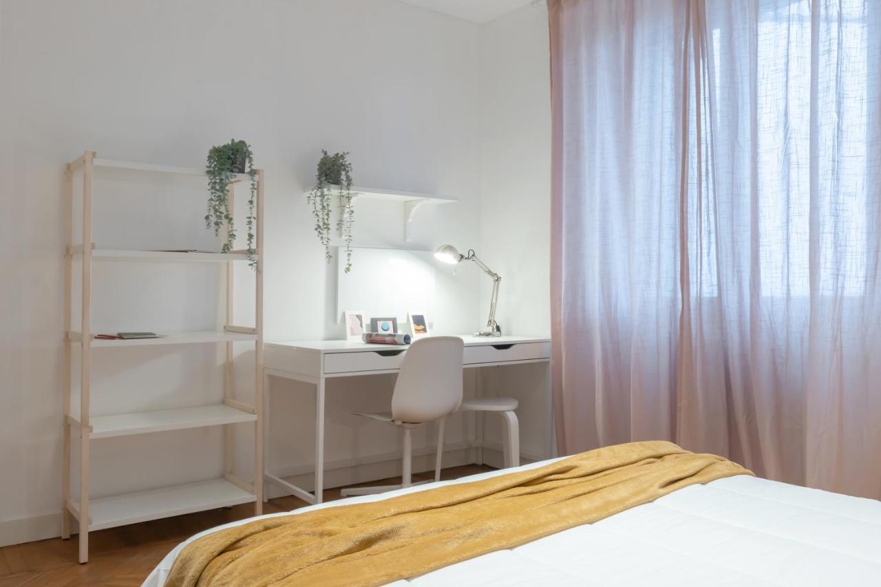 Top Living Apartments - Carducci Торино Екстериор снимка