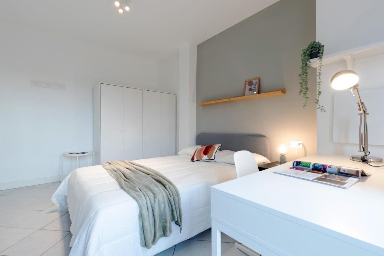 Top Living Apartments - Carducci Торино Екстериор снимка