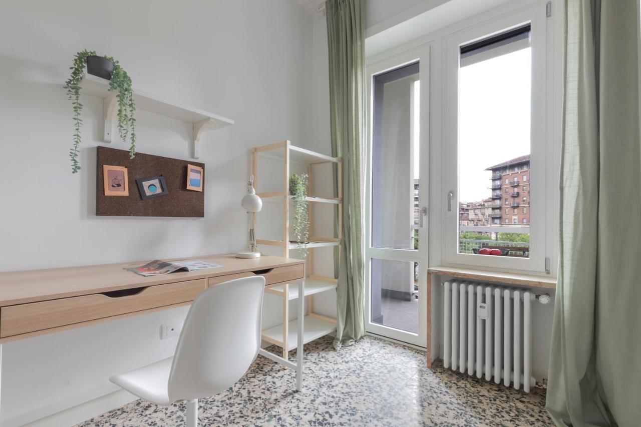 Top Living Apartments - Carducci Торино Екстериор снимка