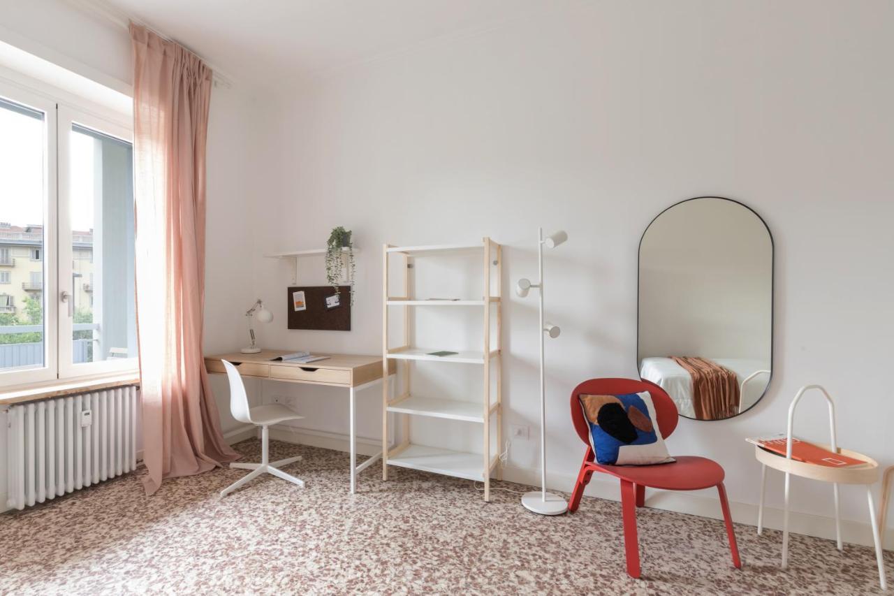 Top Living Apartments - Carducci Торино Екстериор снимка