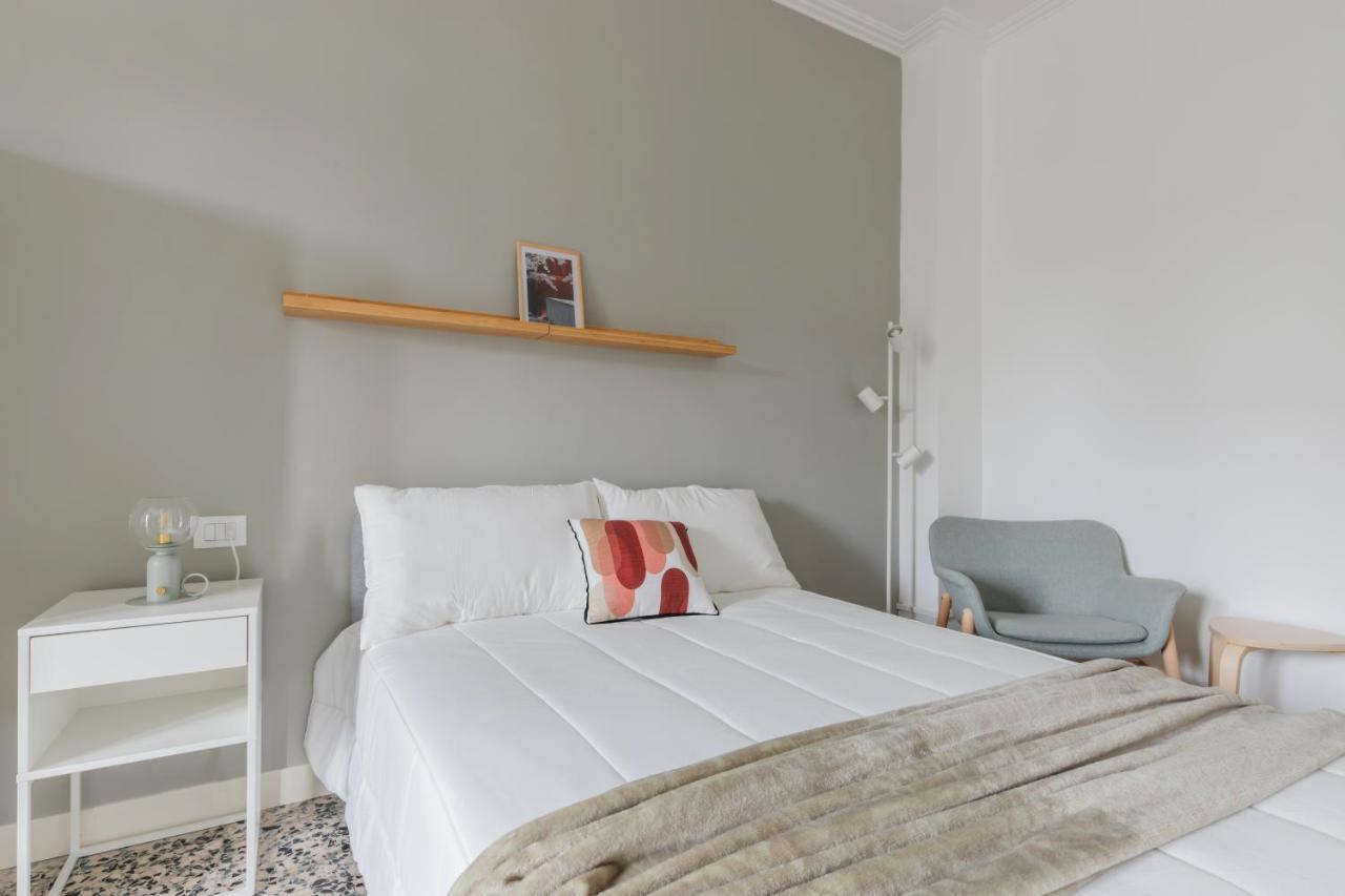 Top Living Apartments - Carducci Торино Екстериор снимка