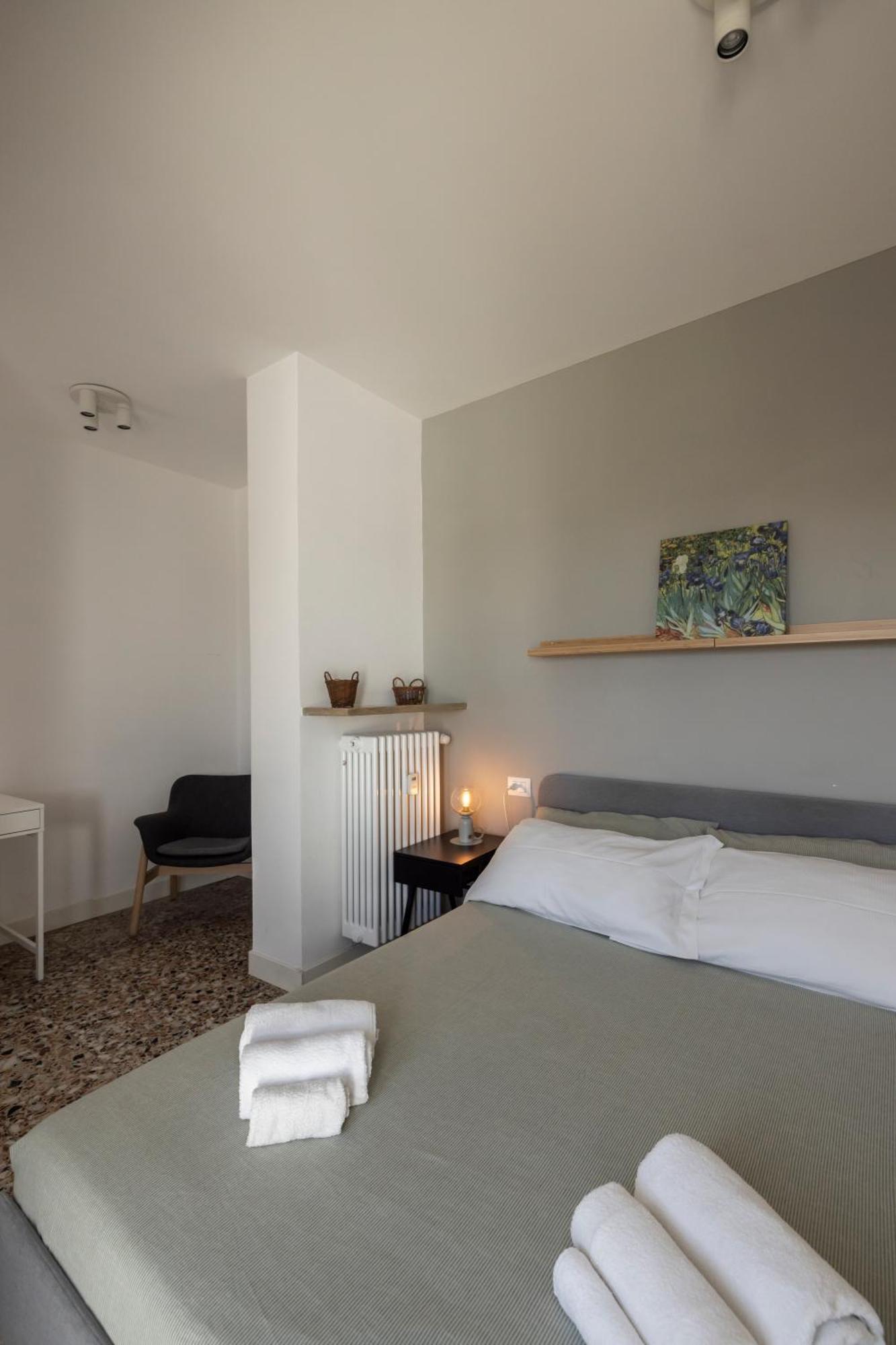 Top Living Apartments - Carducci Торино Екстериор снимка