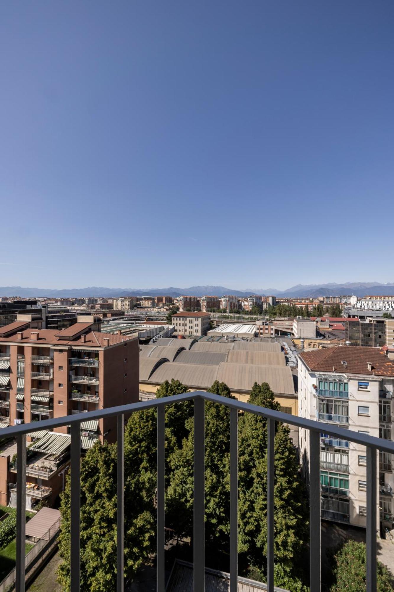 Top Living Apartments - Carducci Торино Екстериор снимка